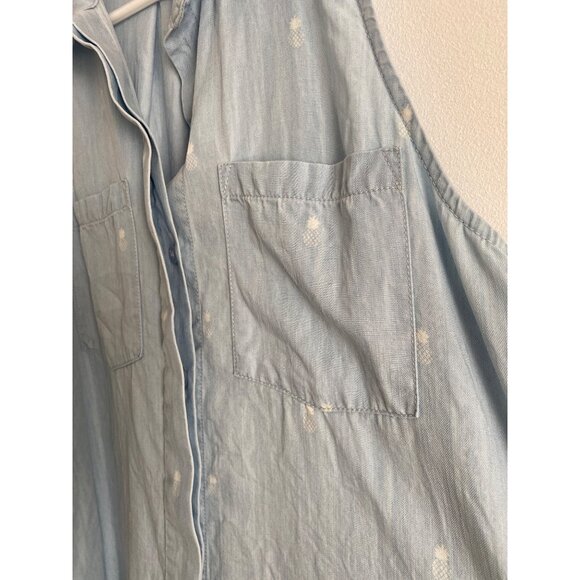 Sleeveless Light Blue Button-Up Shirt W/ Pineapple Print & Split Back Hem Size L - Picture 5 of 9